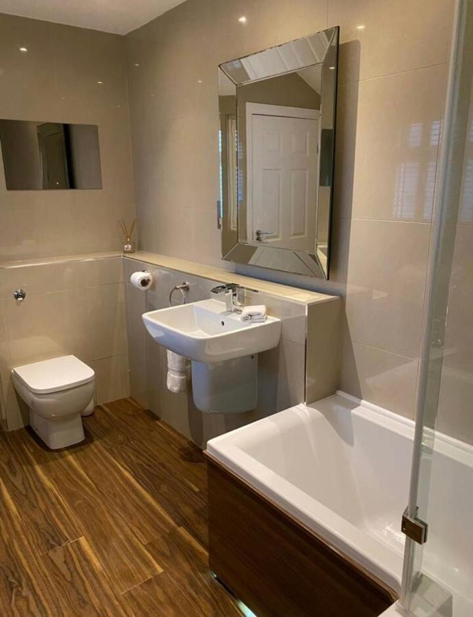 Balcony House Apartment In Kendal Bagian luar foto